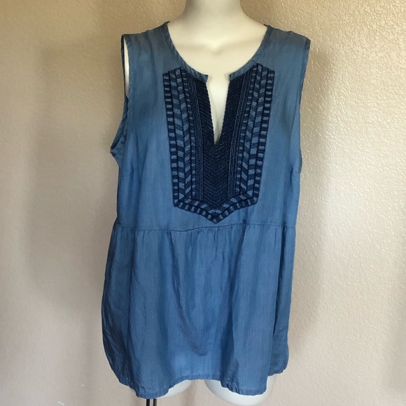 Crown & Ivy Blue Chambray Embroidered Tank Top Size 2X - Picture 1 of 9